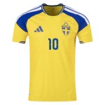 Maglia Autentica Home Svezia 2026 Bambino IBRAHIMOVIĆ #10 Maglia Autentica Home Svezia 2026 Bambino IBRAHIMOVIĆ #10