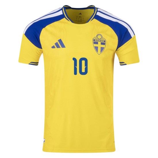 Maglia Autentica Home Svezia 2026 Bambino IBRAHIMOVIĆ #10 Maglia Autentica Home Svezia 2026 Bambino IBRAHIMOVIĆ #10