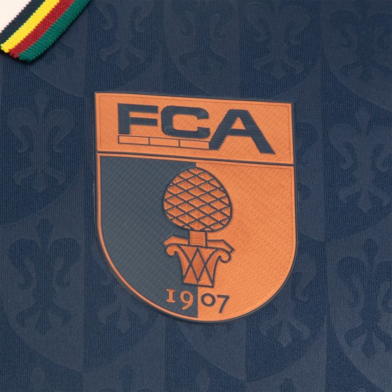 Bambino FC Augsburg 2025/26 Maglia Manica Lunga Speciale Blu Scuro Bambino FC Augsburg 2025/26 Maglia Manica Lunga Speciale Blu Scuro