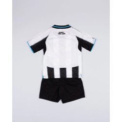 Kit Bambino Newcastle United 2025/26 Home Kit Bambino Newcastle United 2025/26 Home