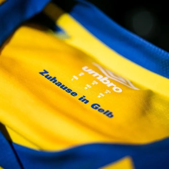 Maglia Home Eintracht Braunschweig 2025/26 Uomo Maglia Home Eintracht Braunschweig 2025/26 Uomo