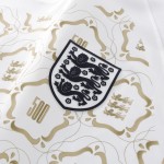 Maglia Pre-Partita 500º Anniversario England Lionesses Donna – Bianco Maglia Pre-Partita 500º Anniversario England Lionesses Donna – Bianco