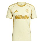 Maglia Terza Pre Partita Gialla Uomo New England Revolution 2025 Maglia Terza Pre Partita Gialla Uomo New England Revolution 2025