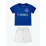 Kit Casalingo Bambino Portsmouth 2024/25 Kit Casalingo Bambino Portsmouth 2024/25