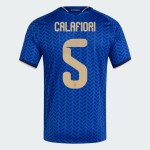 Maglia Ufficiale Casa Italia 2026 Bambino CALAFIORI #5 Maglia Ufficiale Casa Italia 2026 Bambino CALAFIORI #5