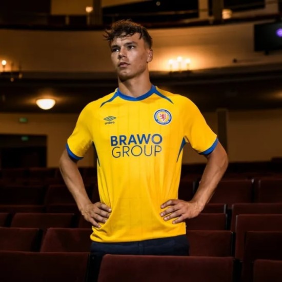 Maglia Home Eintracht Braunschweig 2025/26 Uomo Maglia Home Eintracht Braunschweig 2025/26 Uomo