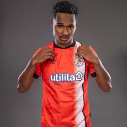 Maglia da casa Luton Town 2024/25 Uomo Maglia da casa Luton Town 2024/25 Uomo