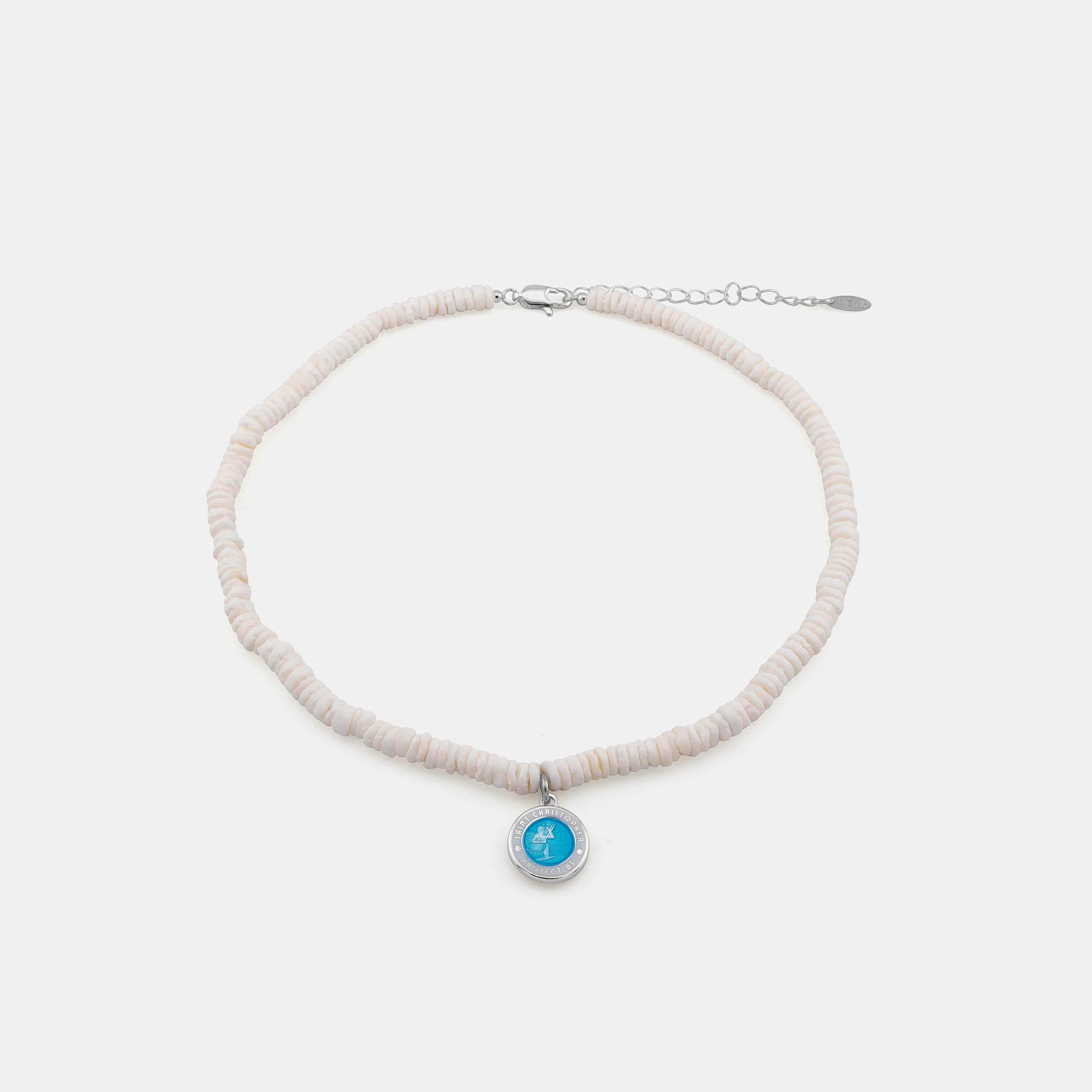 Choker con perline sbiancate dal sole